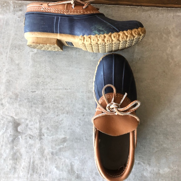 LL Bean Women’s Bean Boots, Rubber Moc - Picture 1 of 4